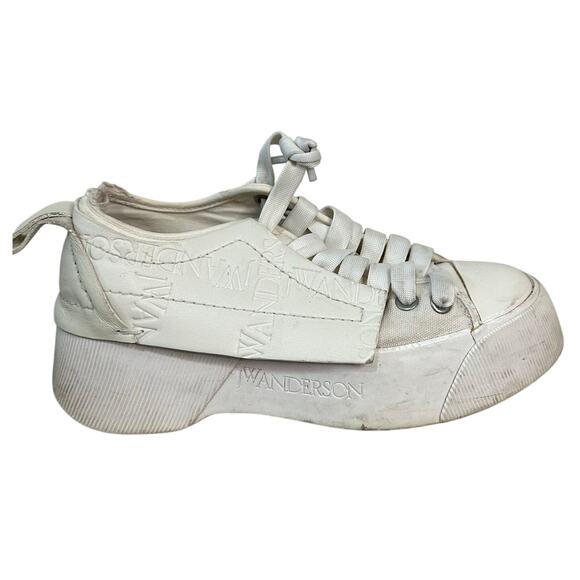 JW ANDERSON Women's Topstitched Logo-Embossed Leather Trainers Size 6 In White